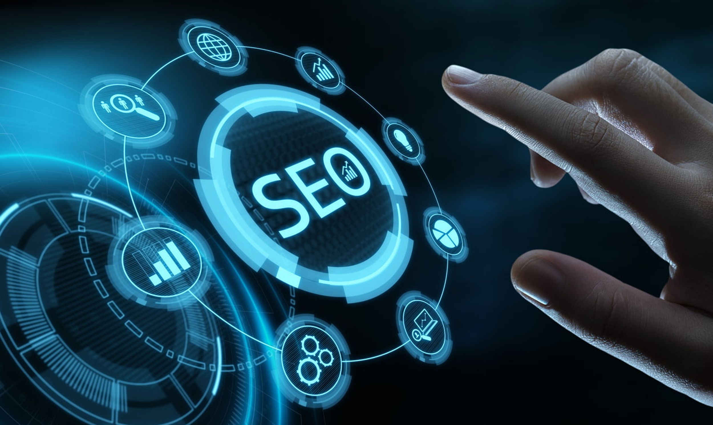 <h3><strong>SEO</strong> ( <strong>Search Engine Optimization</strong> ) Yani arama motoru optimizasyonu Nedir?</h3>

<p><strong>SEO</strong>, arama motorlarında her zaman bulunabilmek adına yapılan iyileştirme ve bu iyileştirmelerle birlikte ger&ccedil;ekleştirilen optimizasyon işlemleridir. Yapılan bu işlemler 1 : site i&ccedil;i&nbsp; 2 : site dışı olarak iki farklı şekilde Yapılandırılmaktadır; aynı zamanda arama motorlarında ilk sayflarda olabilmek i&ccedil;in yapılan işlemlerin tamamı olarak da adlandırabiliriz.&nbsp;</p>

<p>&nbsp;</p>

<p>Dikkatli ve titiz yapılan <strong>SEO</strong> &ccedil;alışmalarıyla arama motorlarında her ge&ccedil;en g&uuml;n y&uuml;kselerek daha fazla kişiye ulaşmak m&uuml;mk&uuml;n olmaktadır. Bu sayede web sitesi sahibi kişi ya da firma hizmetinin, &uuml;r&uuml;n&uuml;n&uuml;n, teknik bilgisinin ya da araştırmalarının tanıtım ve satış hacmini arttıracaktır. Arama Motorları aramalarında &Uuml;st Sıraya &Ccedil;ıkmak istiyorsanız web sitenize Seo Hizmeti almalısınız .</p>

<p>&nbsp;</p>

<p>Eğer ki bu tarz &ccedil;alışmaların yapılması tercih edilmezse hedeflenen kitleye ulaşılması ve portf&ouml;y oluşturulması son derece zor olacaktır. &Ouml;zellikle dijital d&uuml;nyanın g&uuml;n&uuml;m&uuml;zde her sekt&ouml;re h&acirc;kim olduğu d&uuml;ş&uuml;n&uuml;l&uuml;rse yapılan <strong>SEO</strong> &ccedil;alışmalarının maliyetleri azaltacak olması ise ka&ccedil;ınılmazdır. Bu durum şu şekilde de a&ccedil;ıklanabilir; <strong>SEO</strong> pazarlama y&ouml;ntemleri arasında dijital pazarlamanın en fazla prestije sahip olan ve y&uuml;ksek getiri sağlayan pazarlama stratejisidir. İşte bu y&uuml;zden seo nasıl yapılır diye d&uuml;ş&uuml;nmeye gerek yok, bir an evvel harekete ge&ccedil;ilmelidir, ve de bu &ccedil;alışmanın dijital pazarlama &ccedil;alışmalarının bir par&ccedil;ası olduğu unutulmadan hareket edilmelidir.</p>
